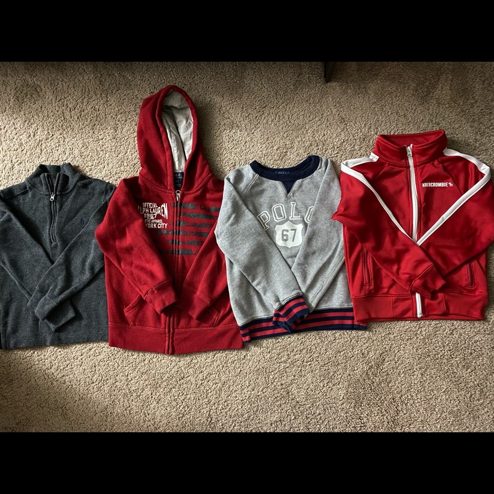 5 boys’ sweatshirts size 5
